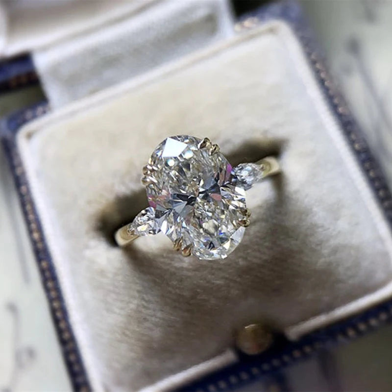 Oval Zircon Ring