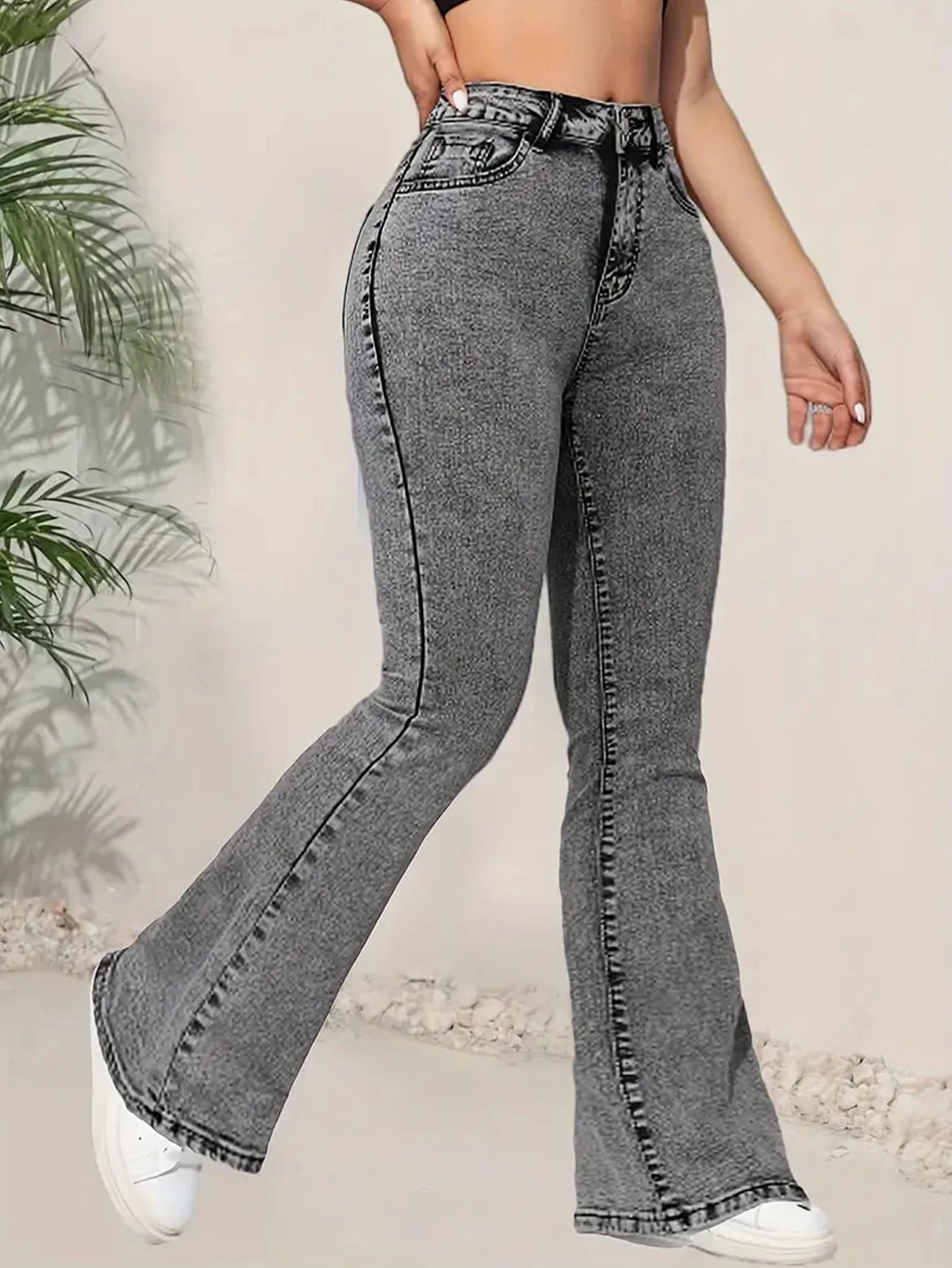 Flared Jeans