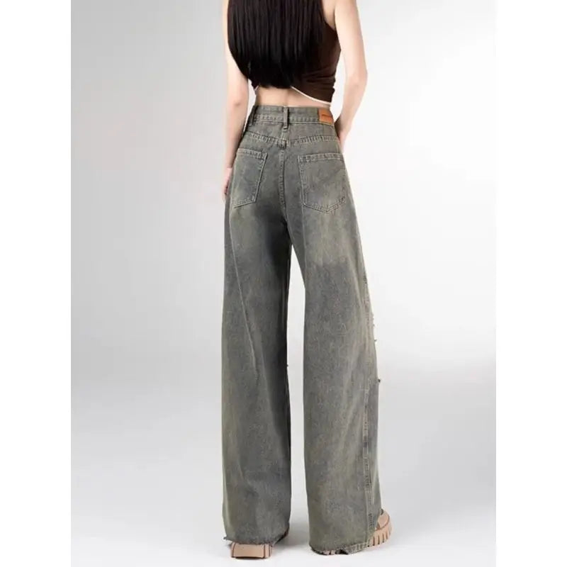 Wide-Leg Jeans