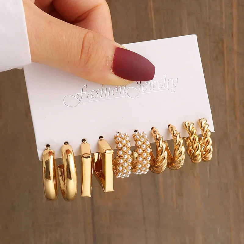 Chic vintage pearl earrings