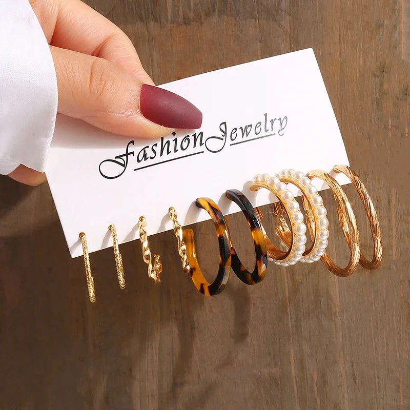Chic vintage pearl earrings