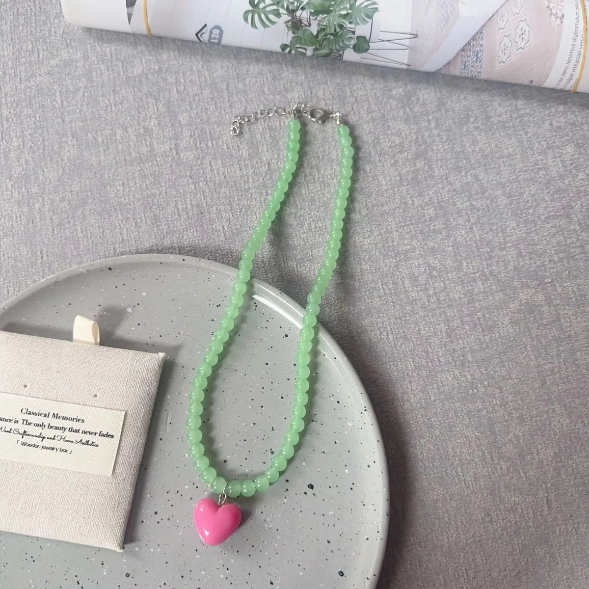 Amora Choker