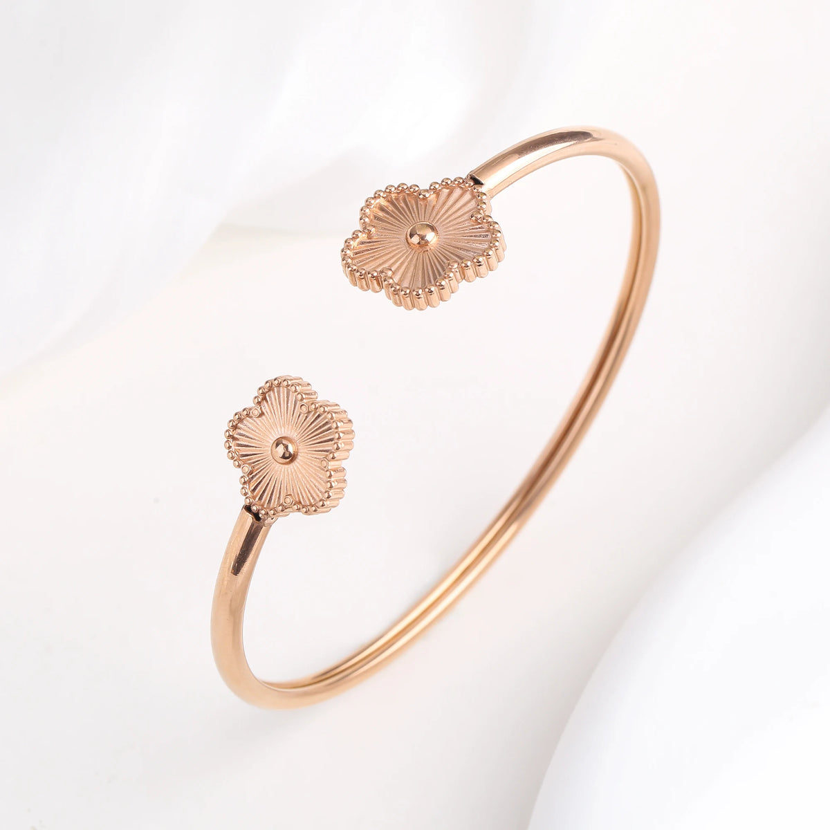 Clover Bangle