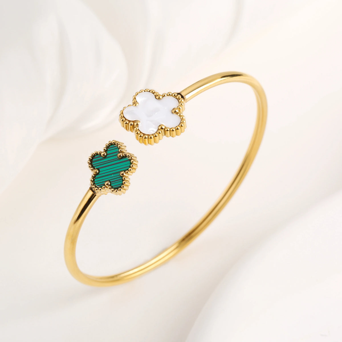 Clover Bangle