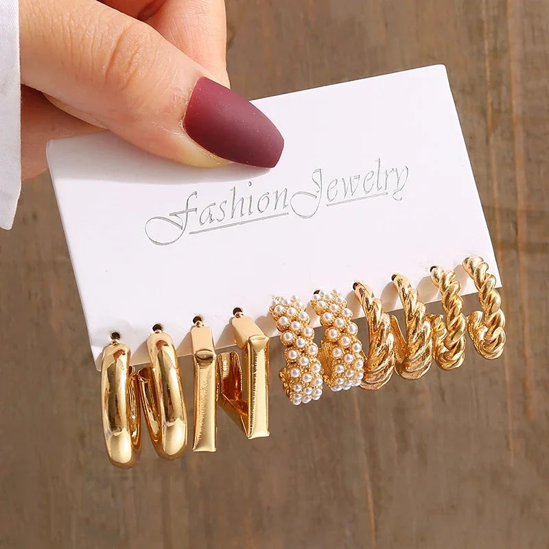 Chic vintage pearl earrings