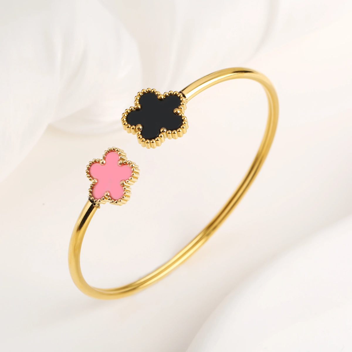 Clover Bangle