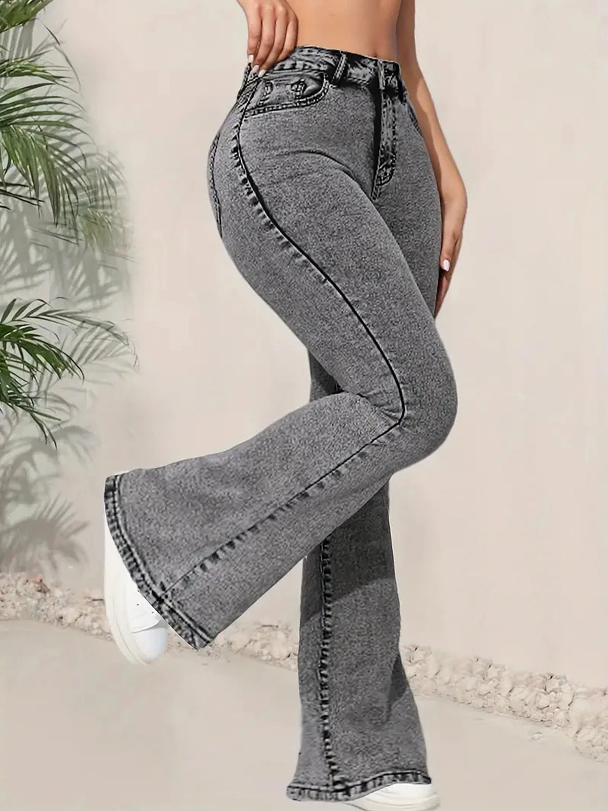 Flared Jeans