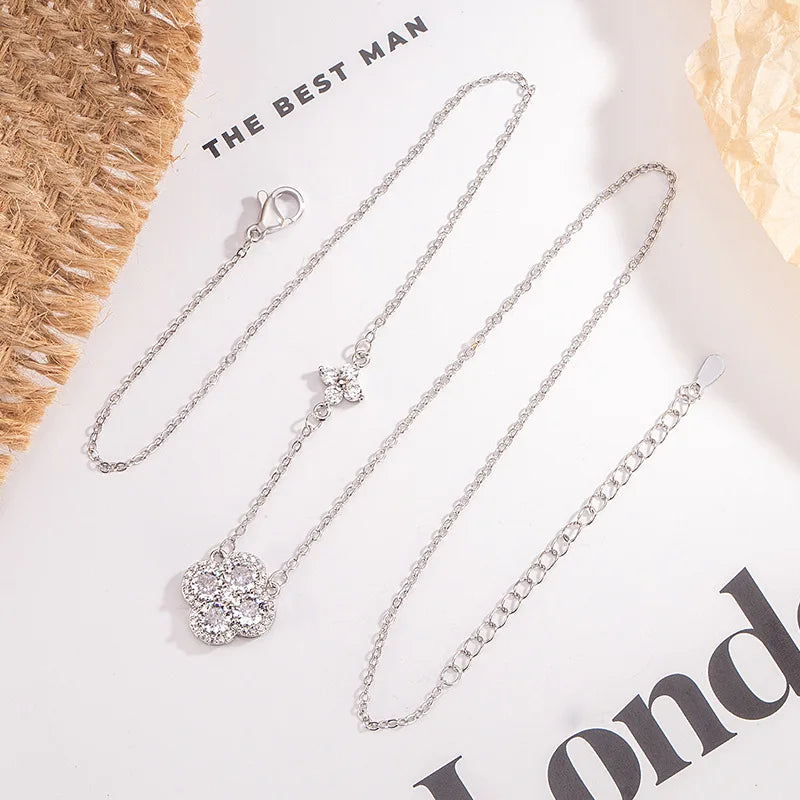Clover Necklace