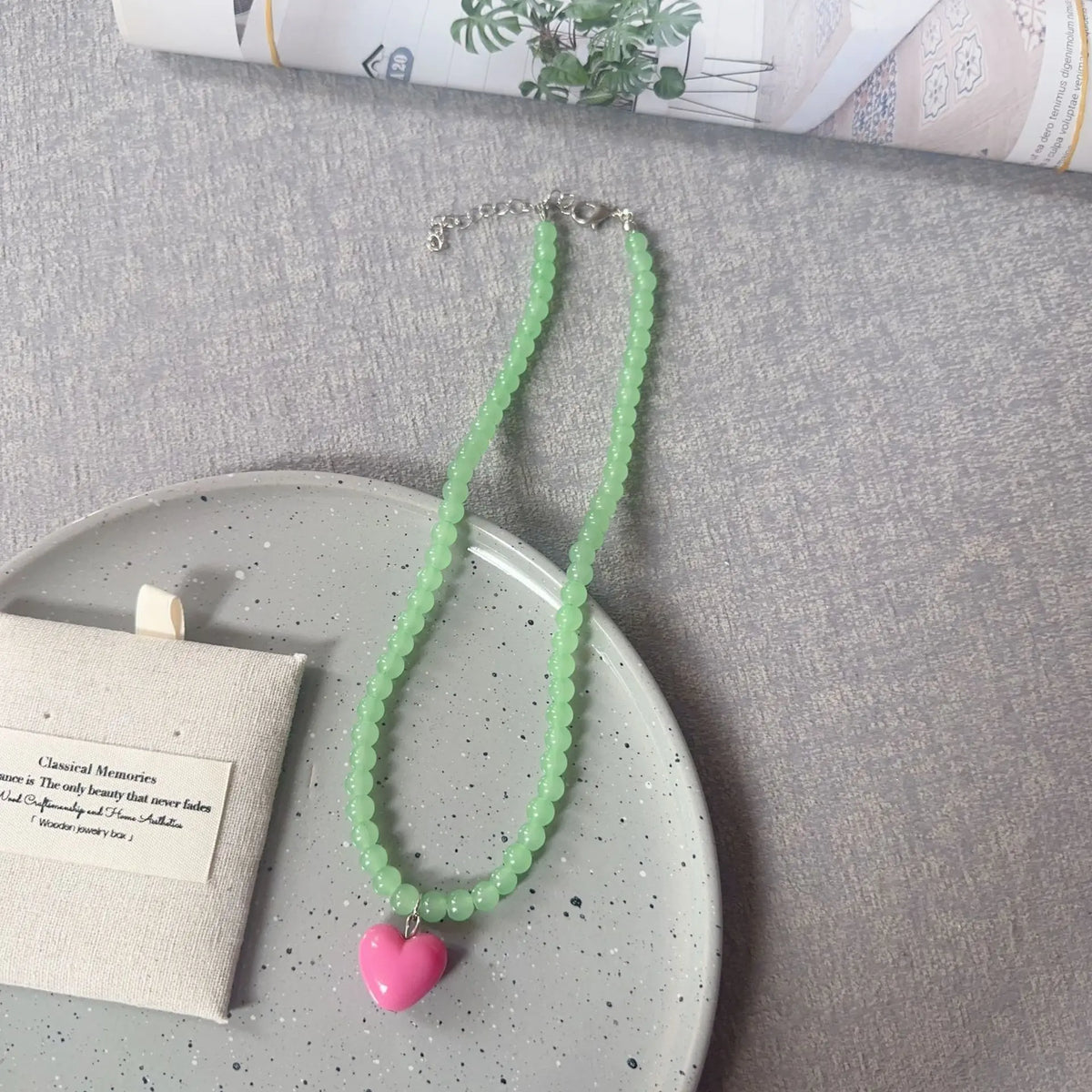 Amora Choker