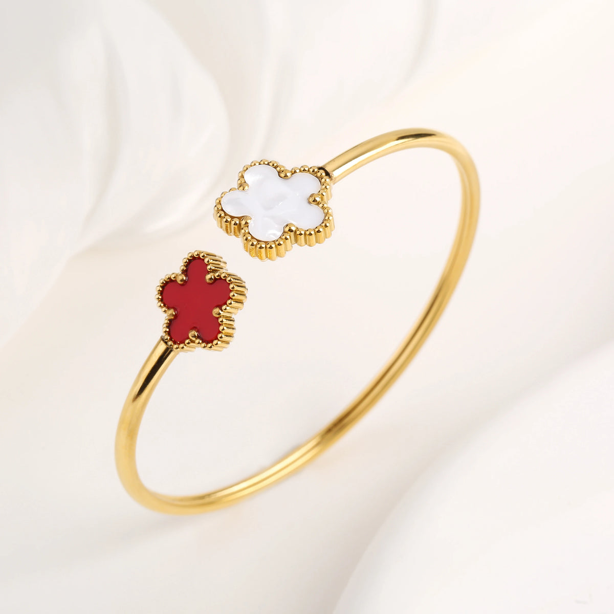 Clover Bangle