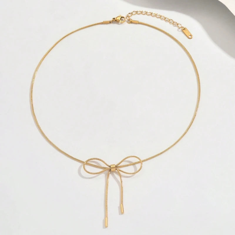 Bow Necklace